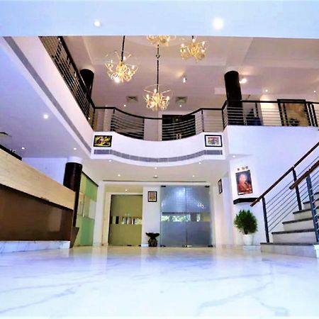 Hotel Arch International New Delhi Exterior photo