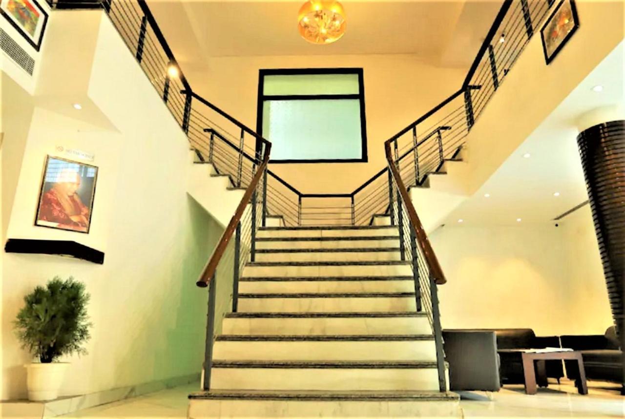 Hotel Arch International New Delhi Exterior photo