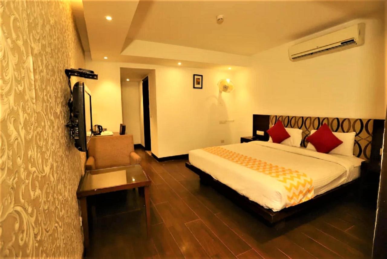 Hotel Arch International New Delhi Exterior photo