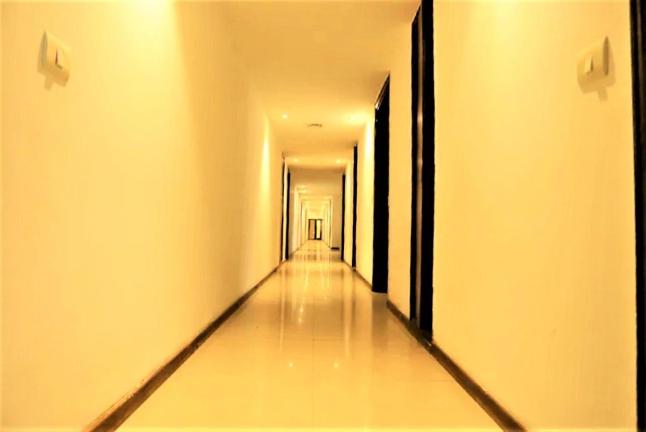 Hotel Arch International New Delhi Exterior photo