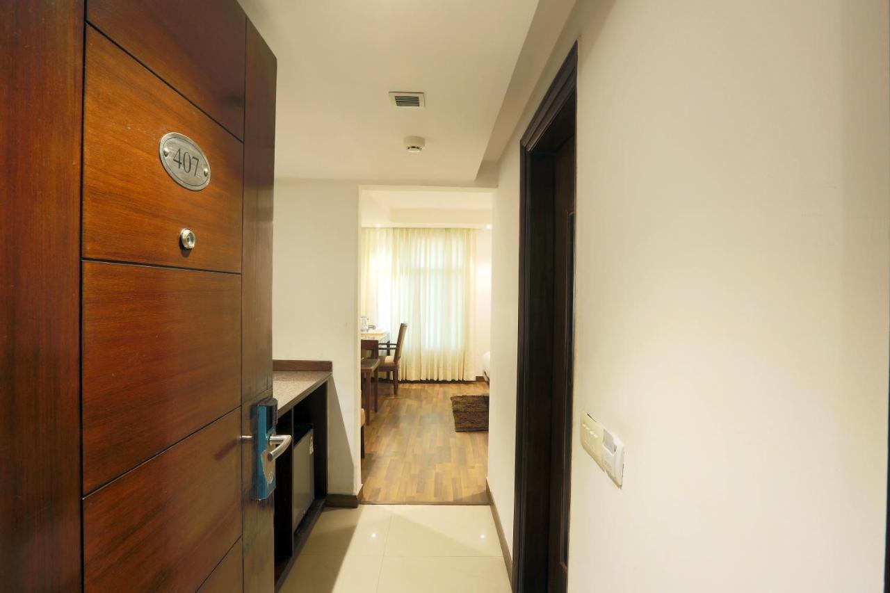 Hotel Arch International New Delhi Exterior photo